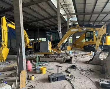 Komatsu PC450LC