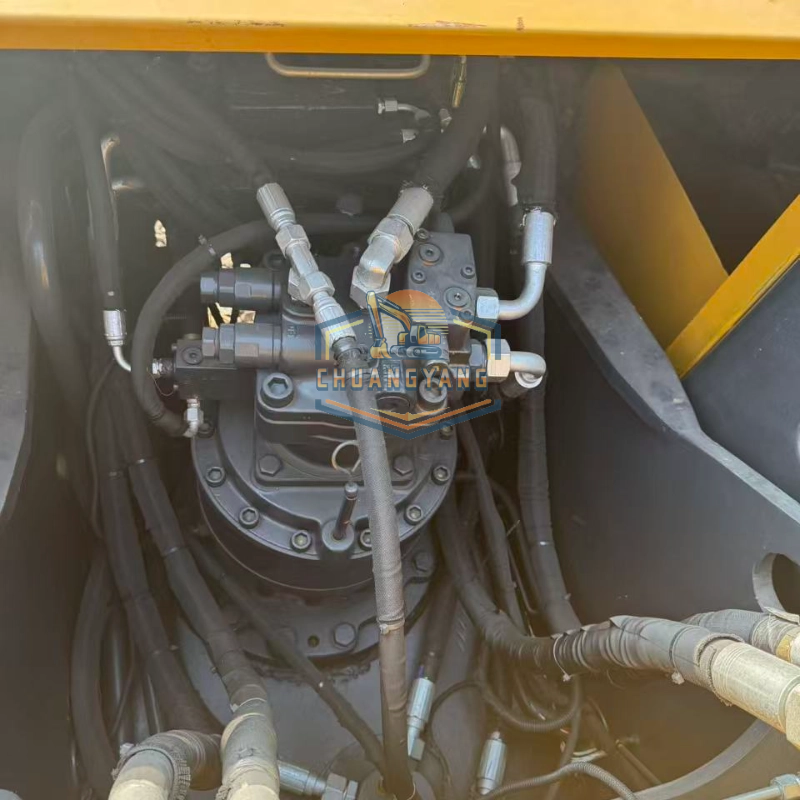 Used 22-ton XCMG XE215DA hydraulic crawler excavator in good condition for sale