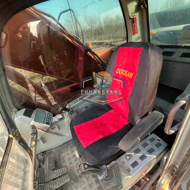 Original Genuine Used Doosan DX225 Crawler Excavator Is Fully Operational and Ready for Export